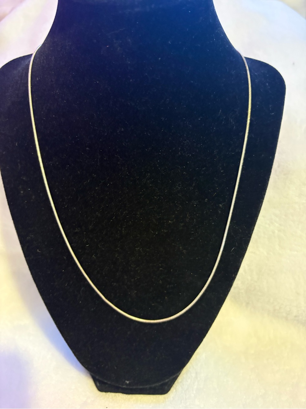 Classic Sleek Silver Snake Chain Necklace - Elegant Everyday Jewelry